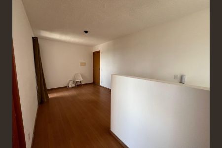 Sala de apartamento para alugar com 2 quartos, 45m² em Centro (Caucaia do Alto), Cotia