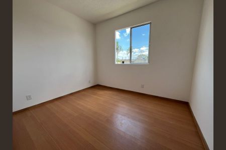 Quarto de apartamento para alugar com 2 quartos, 45m² em Centro (Caucaia do Alto), Cotia