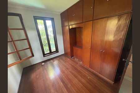 Casa de condomínio para alugar com 560m², 4 quartos e 6 vagasQuarto