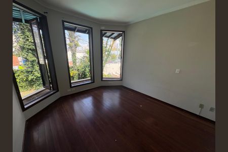 Quarto de casa de condomínio para alugar com 4 quartos, 560m² em Alphaville Empresarial, Barueri