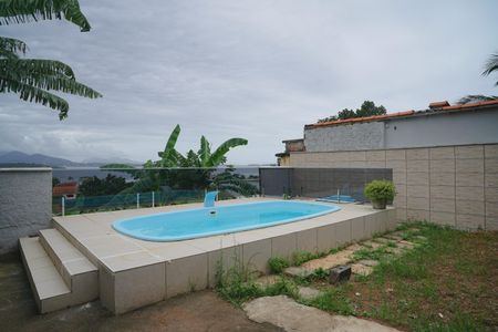 Casa para alugar com 120m², 4 quartos e 4 vagas Casa para alugar com 120m², 4 quartos e 4 vagasÁrea externa