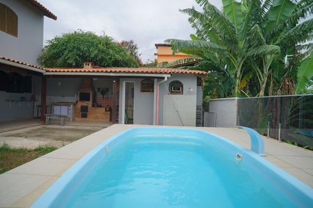 Casa para alugar com 120m², 4 quartos e 4 vagas Casa para alugar com 120m², 4 quartos e 4 vagasPiscina