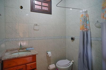 Casa para alugar com 120m², 4 quartos e 4 vagas Casa para alugar com 120m², 4 quartos e 4 vagasBanheiro Social 2