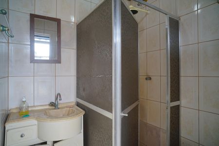 Casa para alugar com 120m², 4 quartos e 4 vagas Casa para alugar com 120m², 4 quartos e 4 vagasBanheiro externo