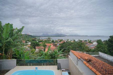 Casa para alugar com 120m², 4 quartos e 4 vagas Casa para alugar com 120m², 4 quartos e 4 vagasVista da Sacada