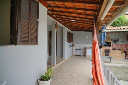Casa para alugar com 120m², 4 quartos e 4 vagas Casa para alugar com 120m², 4 quartos e 4 vagasVaranda