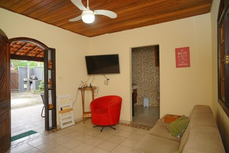 Casa para alugar com 120m², 4 quartos e 4 vagas Casa para alugar com 120m², 4 quartos e 4 vagasSala