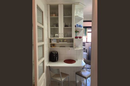 Apartamento para alugar com 63m², 2 quartos e 1 vagaCozinha