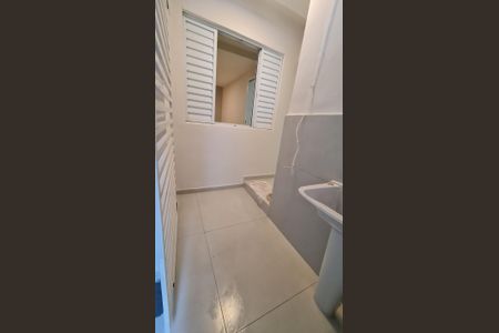 Casa à venda com 100m², 3 quartos e 2 vagasÁrea de serviço