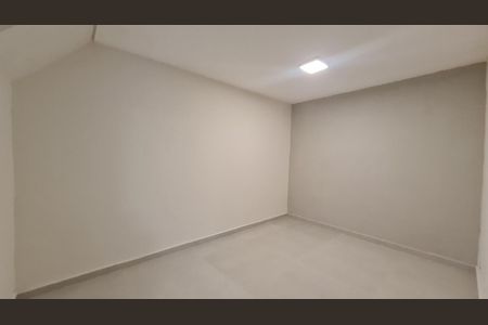 Quarto de casa à venda com 3 quartos, 100m² em Jardim Raposo Tavares, São Paulo