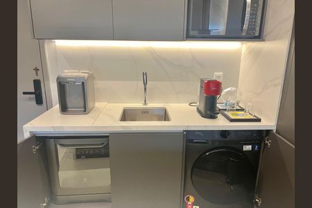 Cozinha de apartamento à venda com 1 quarto, 57m² em Vila Olímpia, São Paulo