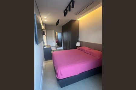 Quarto de apartamento à venda com 1 quarto, 57m² em Vila Olímpia, São Paulo