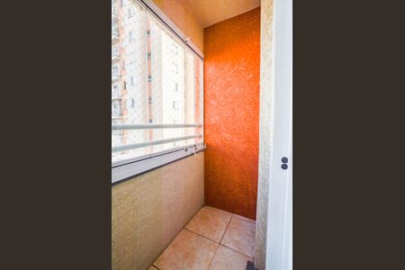 Sala de apartamento à venda com 2 quartos, 50m² em Vila América, Santo André