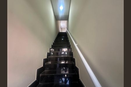 Casa para alugar com 45m², 1 quarto e sem vagaEscada