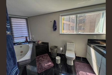 Apartamento à venda com 148m², 1 quarto e 2 vagasBanheiro da Suíte