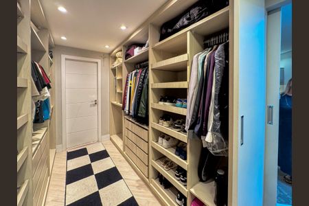 Apartamento à venda com 148m², 1 quarto e 2 vagasCloset da suíte