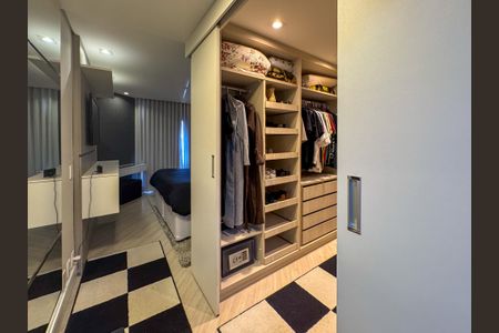 Apartamento à venda com 148m², 1 quarto e 2 vagasCloset da suíte
