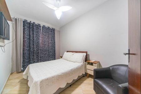 Casa à venda com 55m², 2 quartos e 2 vagasQuarto 2