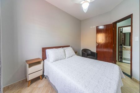Casa à venda com 55m², 2 quartos e 2 vagasQuarto 2
