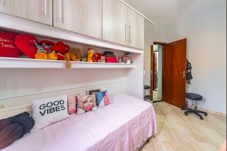 Casa à venda com 55m², 2 quartos e 2 vagasQuarto 1