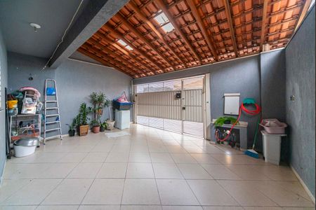 Casa à venda com 55m², 2 quartos e 2 vagasGaragem