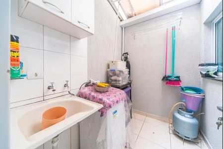 Casa à venda com 55m², 2 quartos e 2 vagasÁrea de Serviço