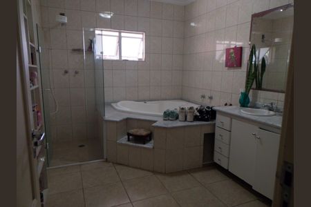 Casa de condomínio para alugar com 600m², 4 quartos e 12 vagas