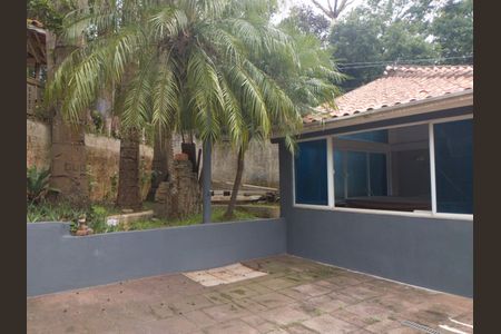 Casa de condomínio para alugar com 600m², 4 quartos e 12 vagas