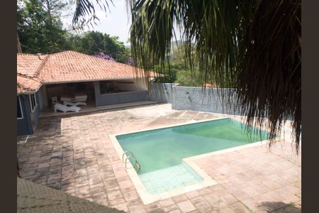 Casa de condomínio para alugar com 600m², 4 quartos e 12 vagas