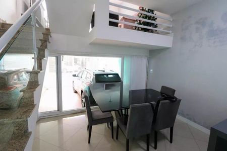 Casa à venda com 3 quartos, 301m² em Vila Gomes Cardim, São Paulo