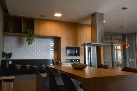 Apartamento para alugar com 36m², 1 quarto e 1 vaga Apartamento para alugar com 36m², 1 quarto e 1 vagaÁrea comum - Salão de festas