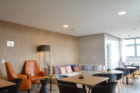 Apartamento para alugar com 36m², 1 quarto e 1 vaga Apartamento para alugar com 36m², 1 quarto e 1 vagaÁrea comum - Salão de festas