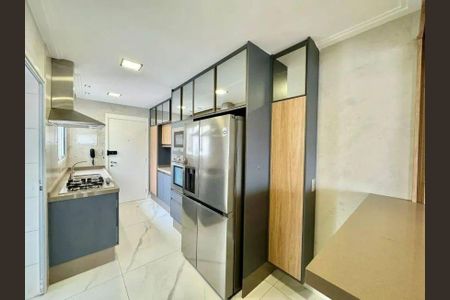 Apartamento à venda com 181m², 4 quartos e 3 vagas