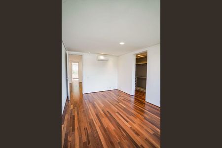 Casa à venda com 622m², 4 quartos e 4 vagas