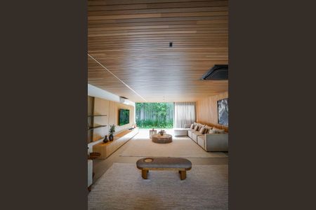 Casa à venda com 622m², 4 quartos e 4 vagas