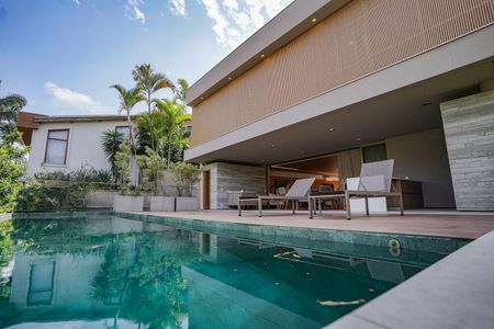 Casa à venda com 622m², 4 quartos e 4 vagas