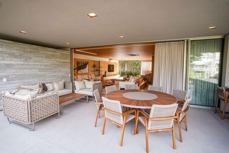 Casa à venda com 4 quartos, 622m² em Alphaville Residencial Um, Barueri