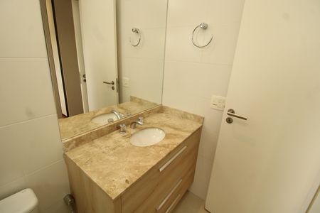Apartamento à venda com 126m², 3 quartos e 2 vagasBanheiro da Suíte 2