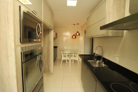 Apartamento à venda com 126m², 3 quartos e 2 vagasCozinha