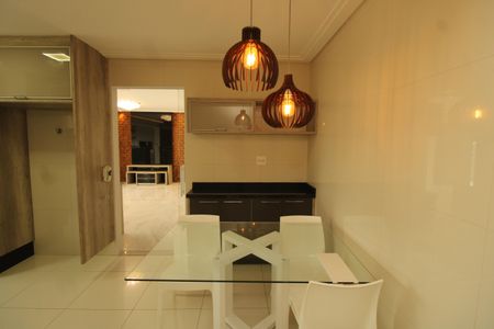 Apartamento à venda com 126m², 3 quartos e 2 vagasCozinha