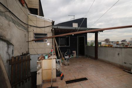 Casa para alugar com 75m², 2 quartos e 1 vagaÁrea de Serviço