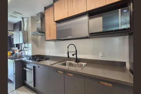 Apartamento à venda com 75m², 3 quartos e sem vaga