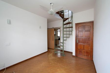 SALA de apartamento à venda com 3 quartos, 150m² em Padre Eustáquio, Belo Horizonte