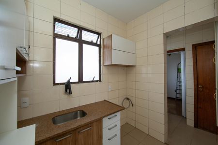 Apartamento à venda com 150m², 3 quartos e 2 vagasCOZINHA