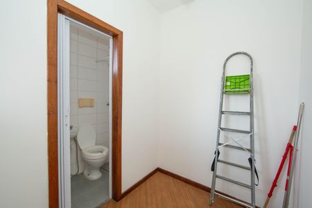 Apartamento à venda com 150m², 3 quartos e 2 vagasQUARTO E BANHO DE EMPREGADA