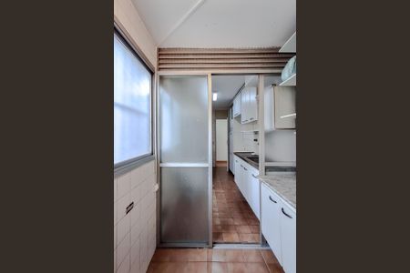 Apartamento à venda com 74m², 3 quartos e 1 vagaÁrea de Serviço