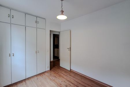 Apartamento à venda com 74m², 3 quartos e 1 vagaQuarto 2