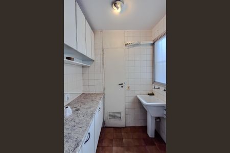 Apartamento à venda com 74m², 3 quartos e 1 vagaÁrea de Serviço