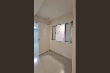 Quarto de casa para alugar com 1 quarto, 60m² em Jardim Raposo Tavares, São Paulo