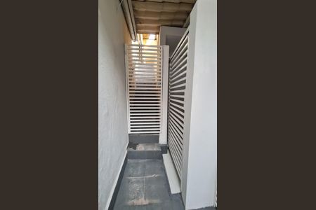 Casa para alugar com 60m², 1 quarto e 1 vagaCorredor